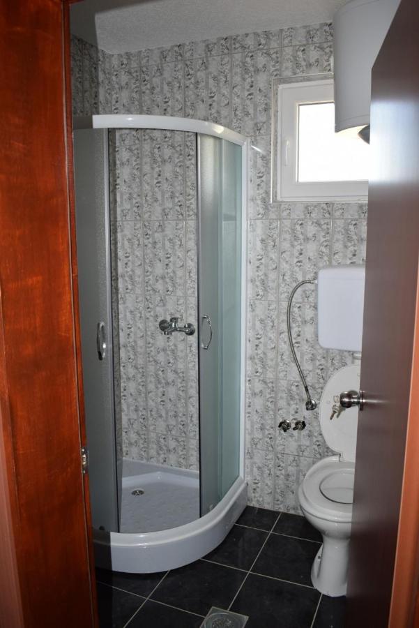 Srebrna Nit Apartment Veliko Gradiste Exterior photo