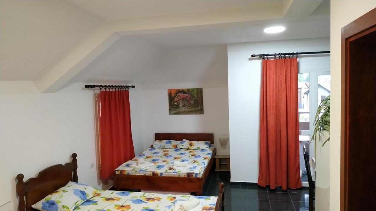 Srebrna Nit Apartment Veliko Gradiste Exterior photo