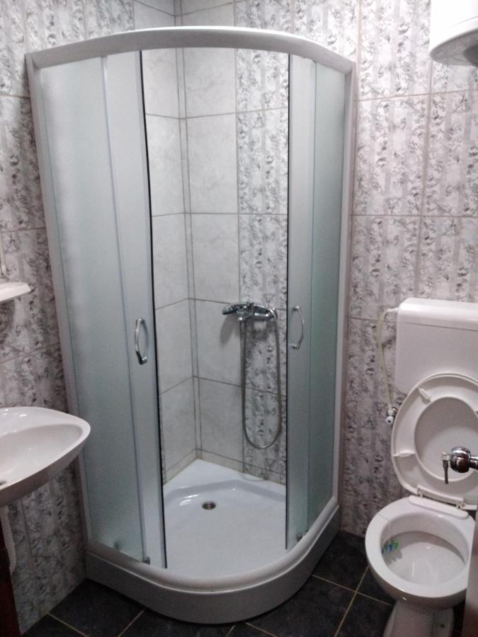 Srebrna Nit Apartment Veliko Gradiste Exterior photo